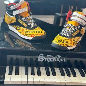 REEBOK FREESTYLE - STYLE CITIES -NYC (EURO 36/SIZE 5) NEVER WORN